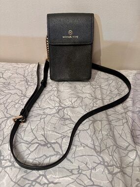Michael Kors Jet Set Charm Saffiano Leather Phone Crossbody Black Gold Chain